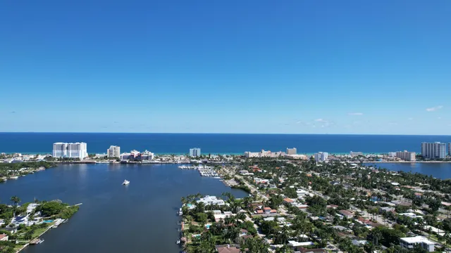 $3,490,000 | 1010 South North Lake Drive, Hollywood, FL 33019