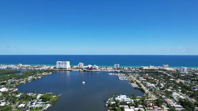 $3,490,000 | 1010 South North Lake Drive, Hollywood, FL 33019