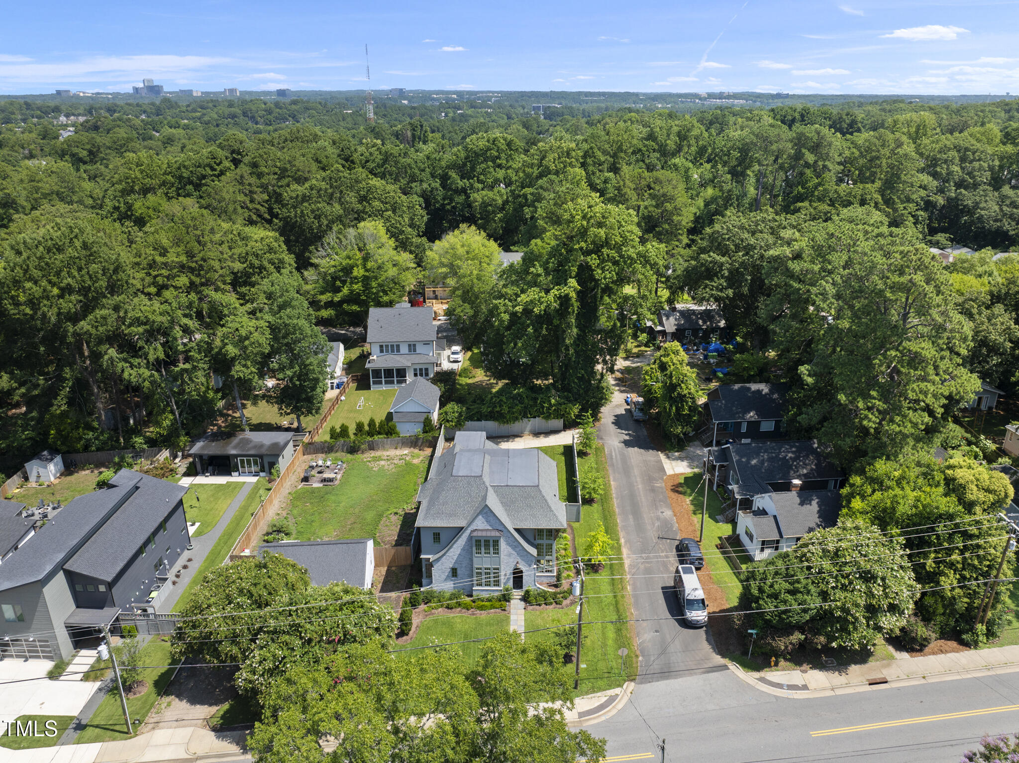 625 Glascock Street Raleigh, NC 27604 - Photo 42 of 44 DJI_20250707113126_0014_D
