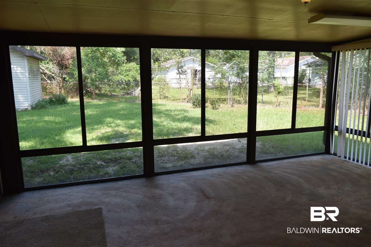 512 Holiday Avenue Mobile, AL 36611 - Photo 14 of 17