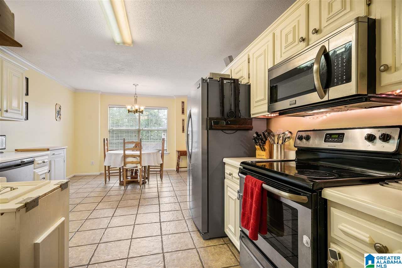 713 Colonial Drive Alabaster, AL 35007 - Photo 18 of 42