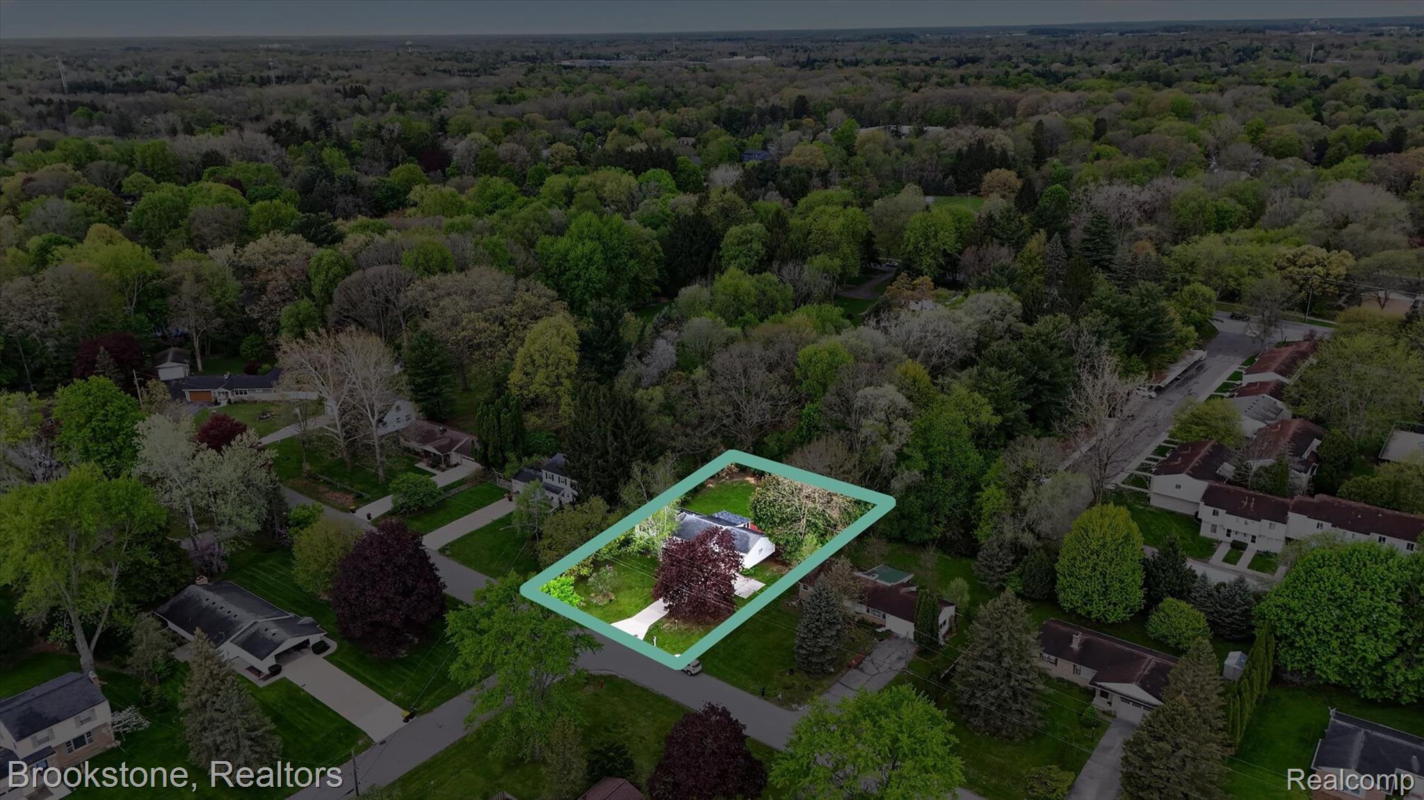 4547 Marlborough Road Okemos, MI 48864 - Photo 51 of 55 54-4547-Marlborough-Rd-WindowStill-Photography.jpg