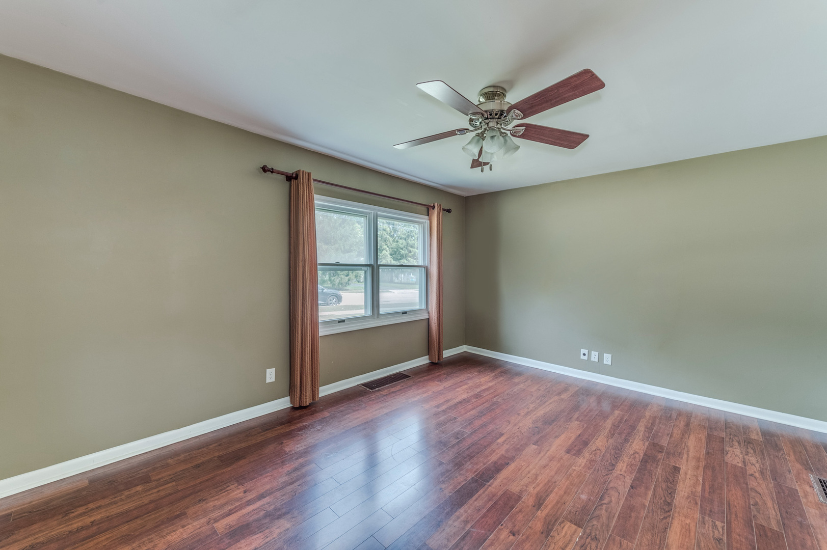 366 Home Street Sycamore, IL 60178 - Photo 7 of 26