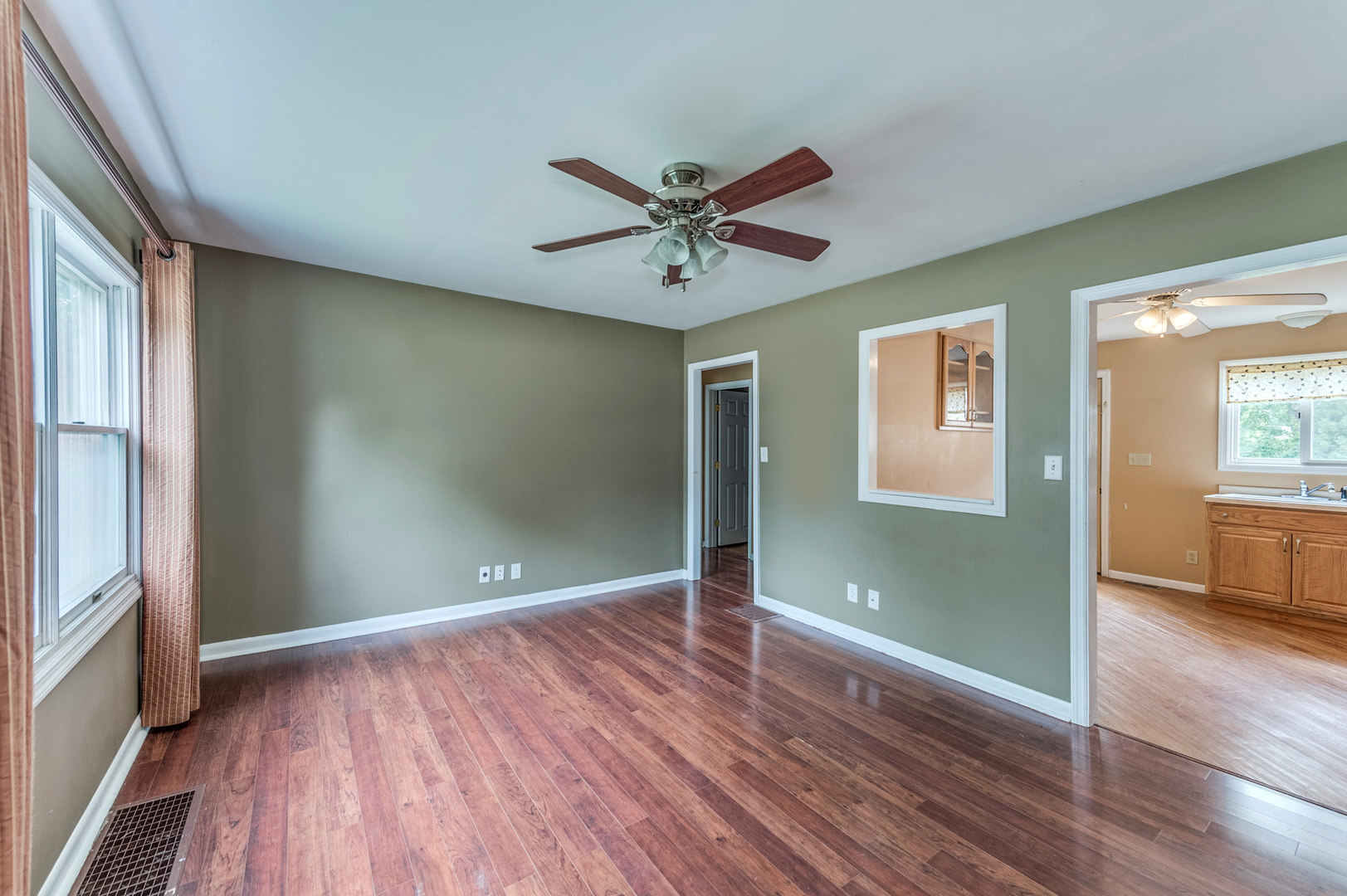 366 Home Street Sycamore, IL 60178 - Photo 9 of 26