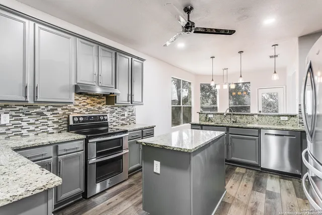 $530,000 | 1007 Verde Vista Drive, San Antonio, TX 78216