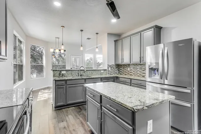 $530,000 | 1007 Verde Vista Drive, San Antonio, TX 78216