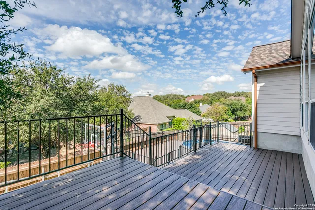 $530,000 | 1007 Verde Vista Drive, San Antonio, TX 78216