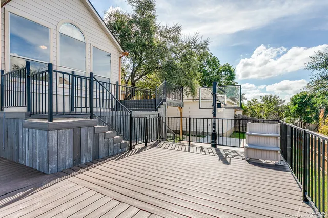 $530,000 | 1007 Verde Vista Drive, San Antonio, TX 78216