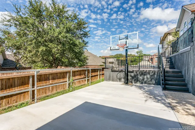 $530,000 | 1007 Verde Vista Drive, San Antonio, TX 78216