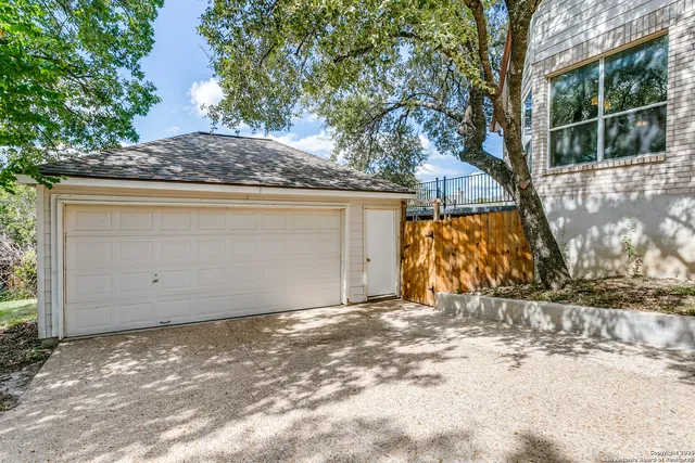 $530,000 | 1007 Verde Vista Drive, San Antonio, TX 78216