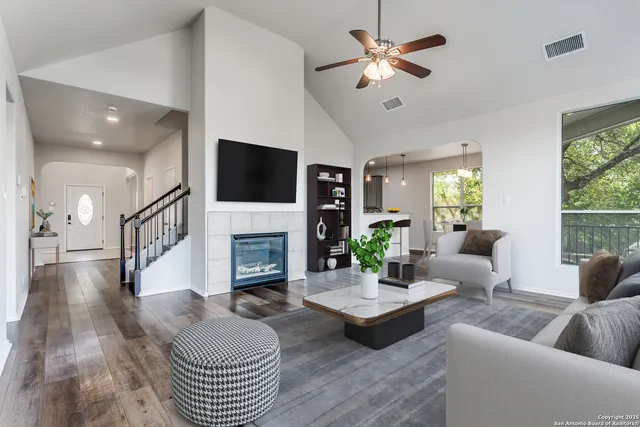 $530,000 | 1007 Verde Vista Drive, San Antonio, TX 78216