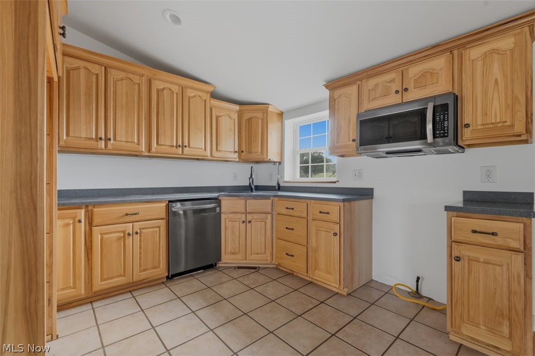 1484 Lake Washington Road Washington, WV 26181 - Photo 11 of 35 Ceramic tile floors