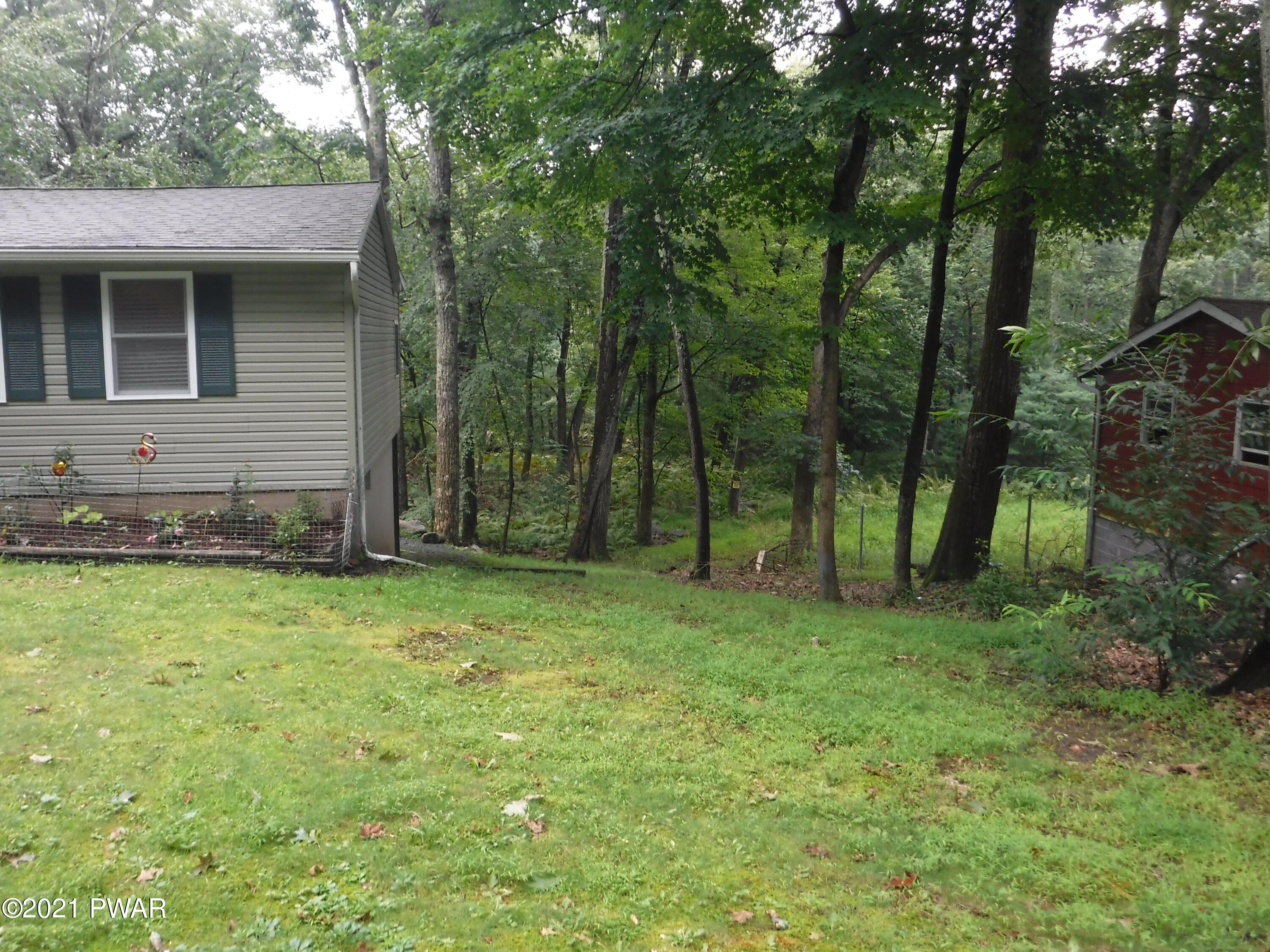 124 Spruce Drive Dingmans Ferry, PA 18328 - Photo 26 of 26 DSCF6167