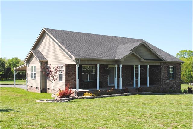 656 Chipman Road Bethpage, TN 37022 - Photo 1 of 1 656 CHIPMAN RD- Fabulous opportunity! Gorgeous country home with all the amenities. . .gleaming hardwoods, tile, volume ceiling, office, eat-up bar, architectural ceiling, custom cabinets, open plan. 30'x24' barn with large lean-to, pool