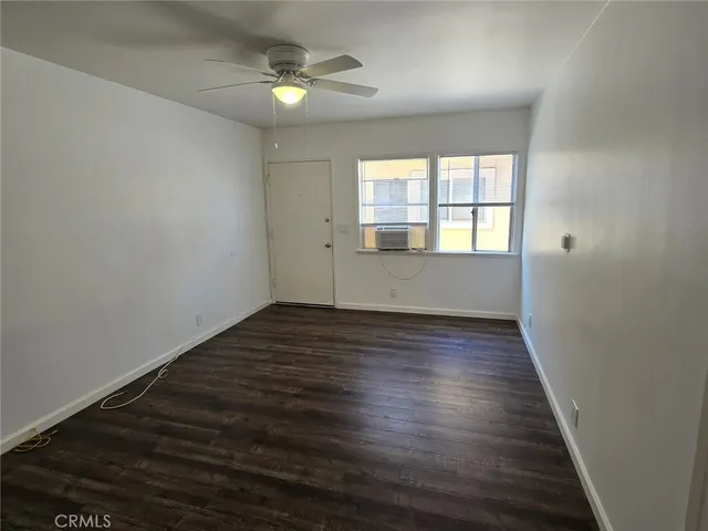 $2,265 | 12503 Grevillea Avenue, Unit A, Hawthorne, CA 90250