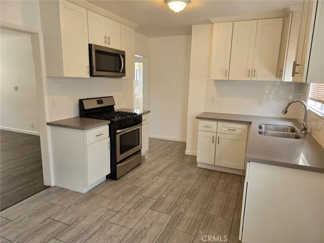 $2,265 | 12503 Grevillea Avenue, Unit A, Hawthorne, CA 90250