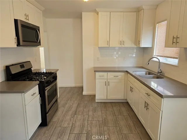 $2,265 | 12503 Grevillea Avenue, Unit A, Hawthorne, CA 90250