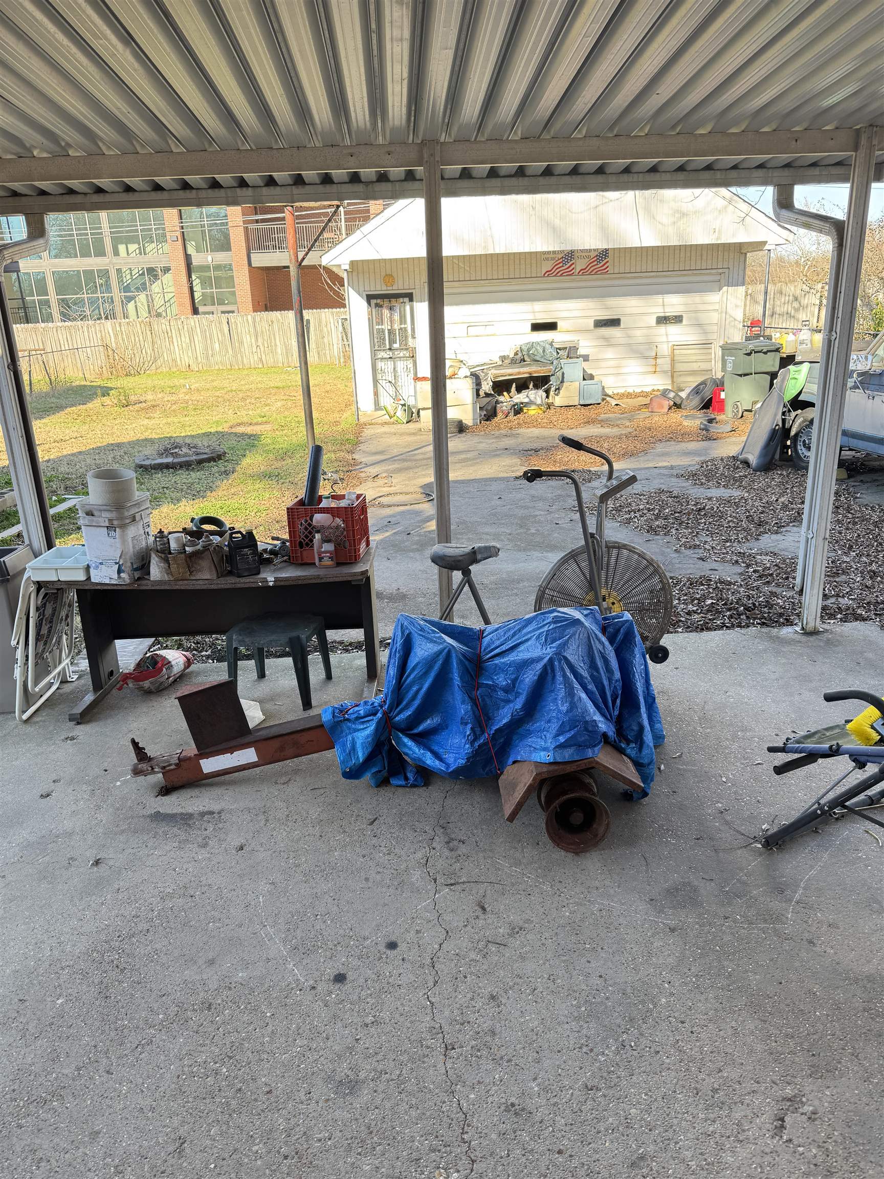 4112 Vaughn Road Memphis, TN 38122 - Photo 11 of 12 a view of a room with gym equipment