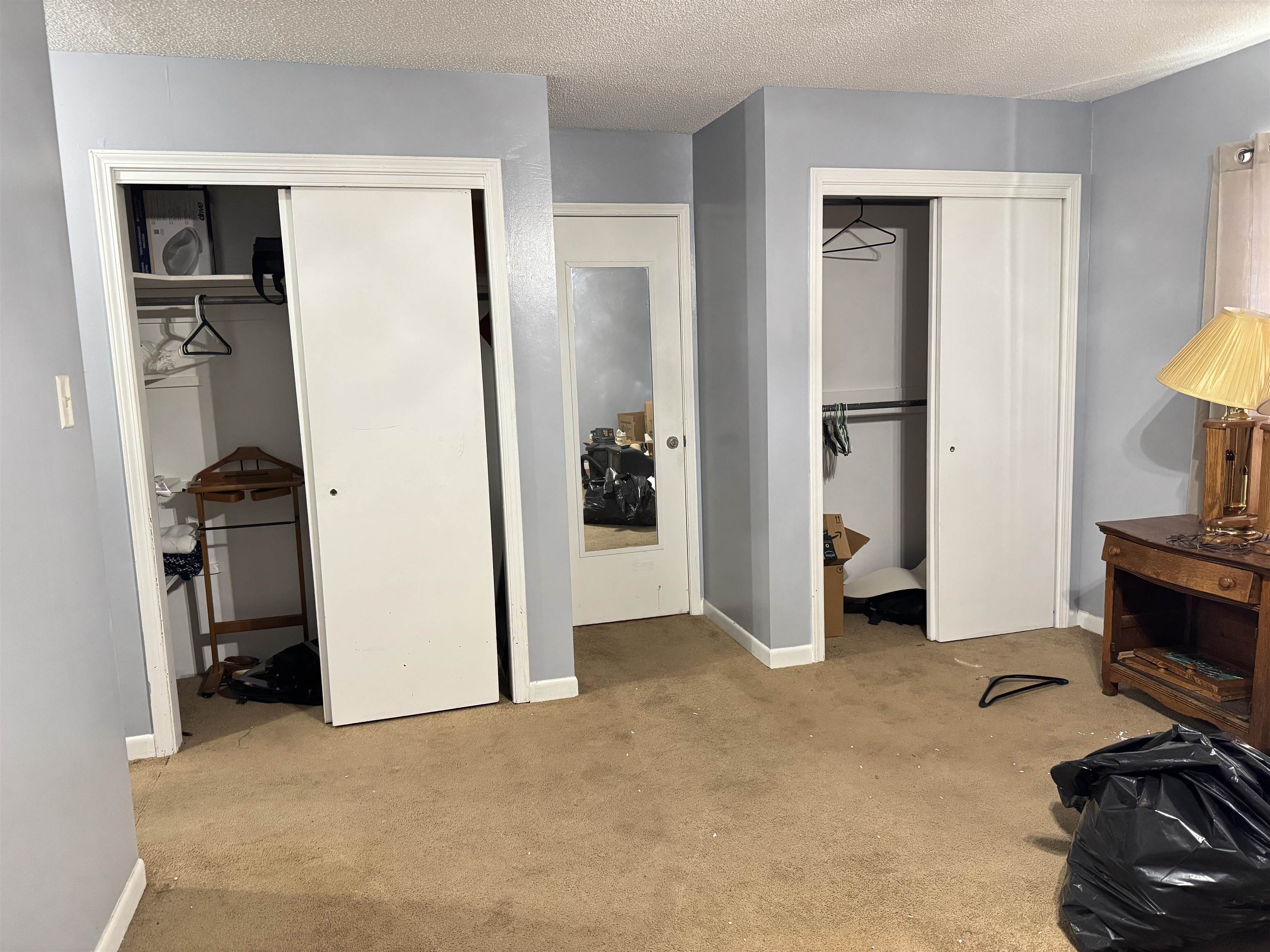 4112 Vaughn Road Memphis, TN 38122 - Photo 7 of 12 a view of a livingroom with a furniture and closet