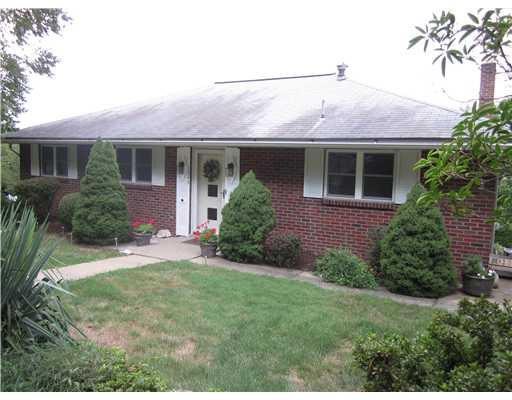 1345 Clifton Road Washington, PA 15301 - Photo 1 of 18 Exterior Front.