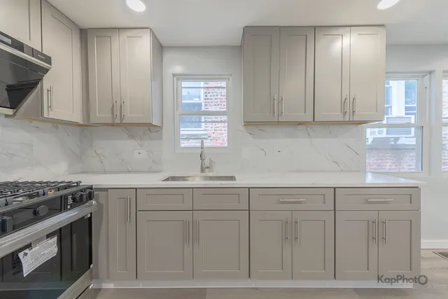 $428,000 | 4149 South Rockwell Street, Chicago, IL 60632