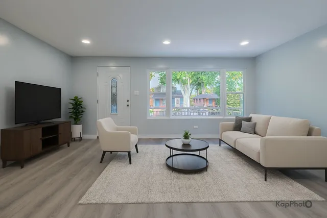 $428,000 | 4149 South Rockwell Street, Chicago, IL 60632