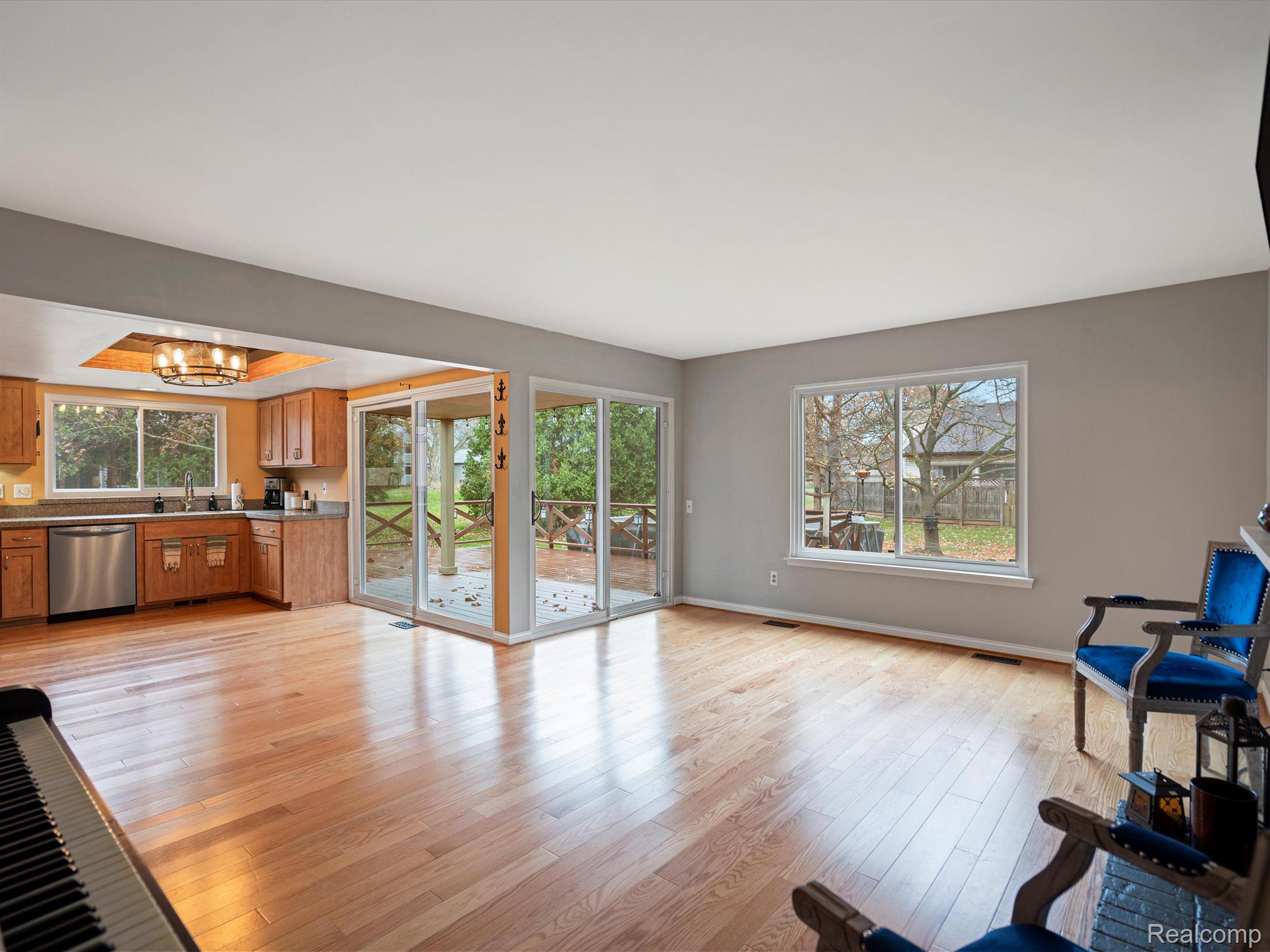 5132 Patrick Road West Bloomfield, MI 48322 - Photo 16 of 41 Gallery Image 16