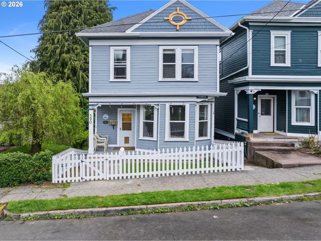 $515,000 | 590 17th Street, Astoria, OR 97103