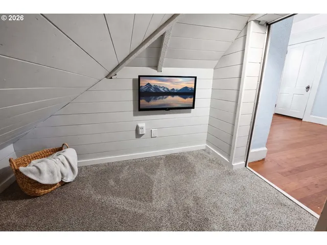 $515,000 | 590 17th Street, Astoria, OR 97103