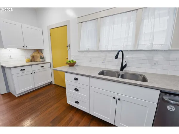 $515,000 | 590 17th Street, Astoria, OR 97103