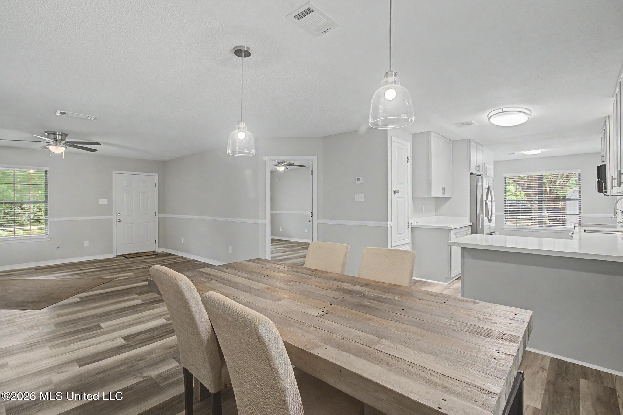 10373 Woolmarket Lake Road Biloxi, MS 39532 - Photo 6 of 21 IMG_7677