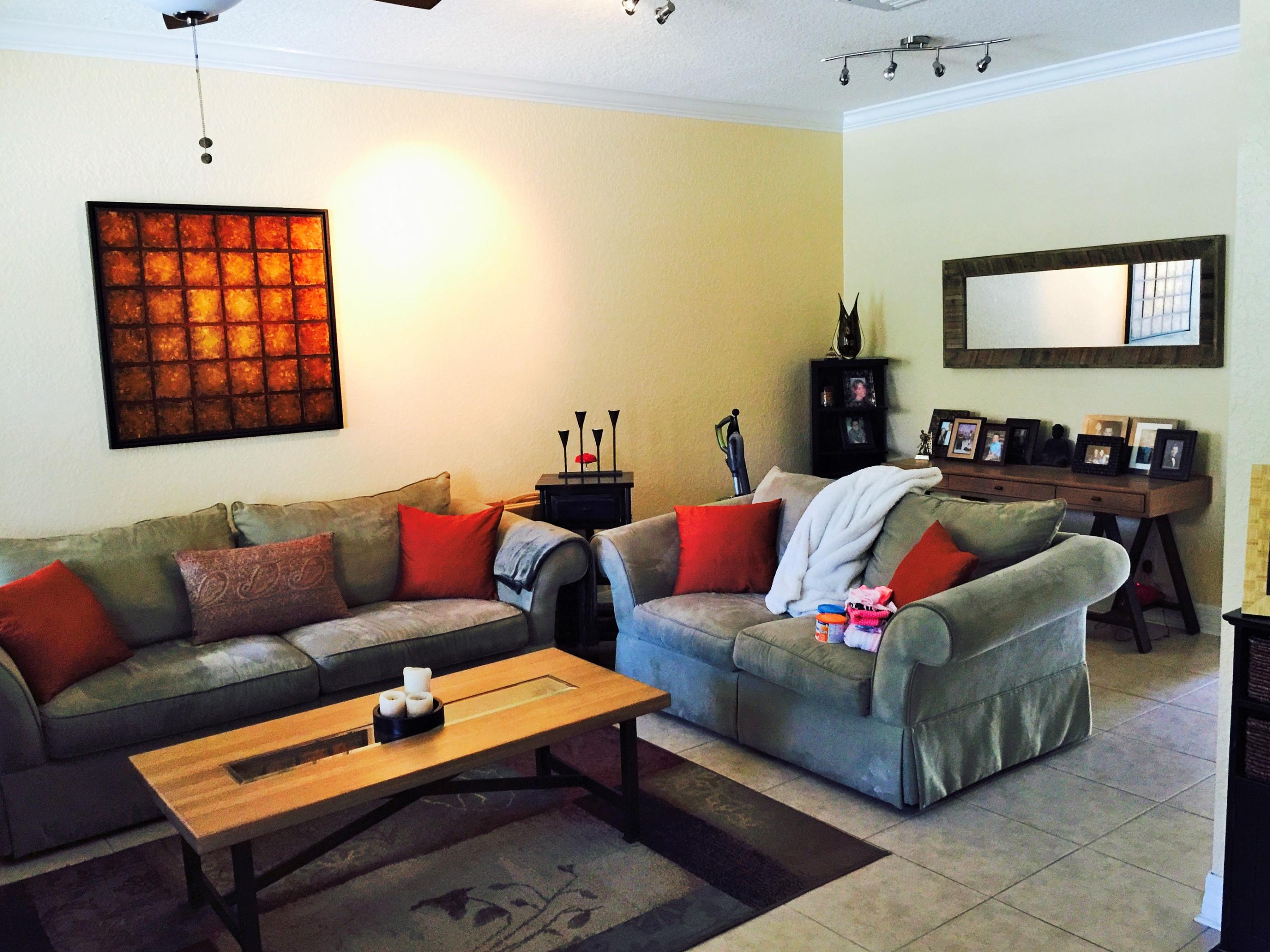 997 Northwest 18th Avenue Boca Raton, FL 33431 - Photo 5 of 27 Living Room