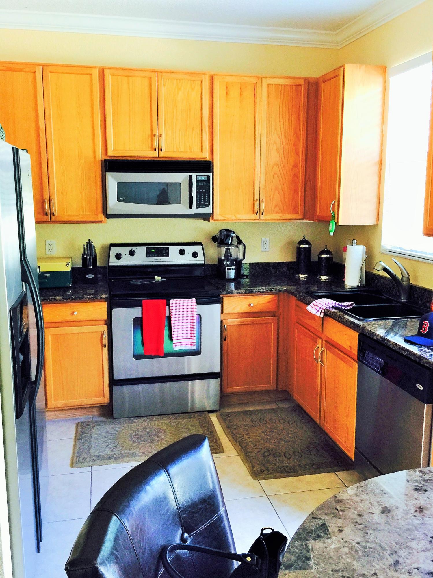 997 Northwest 18th Avenue Boca Raton, FL 33431 - Photo 9 of 27 Kitchen