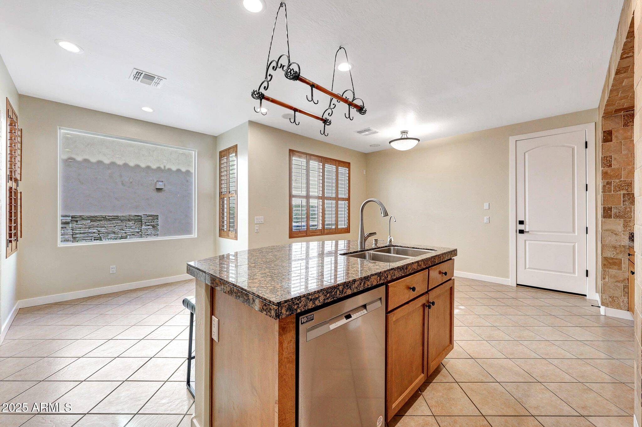 2909 North 48th Street Phoenix, AZ 85018 - Photo 17 of 48 B (12)