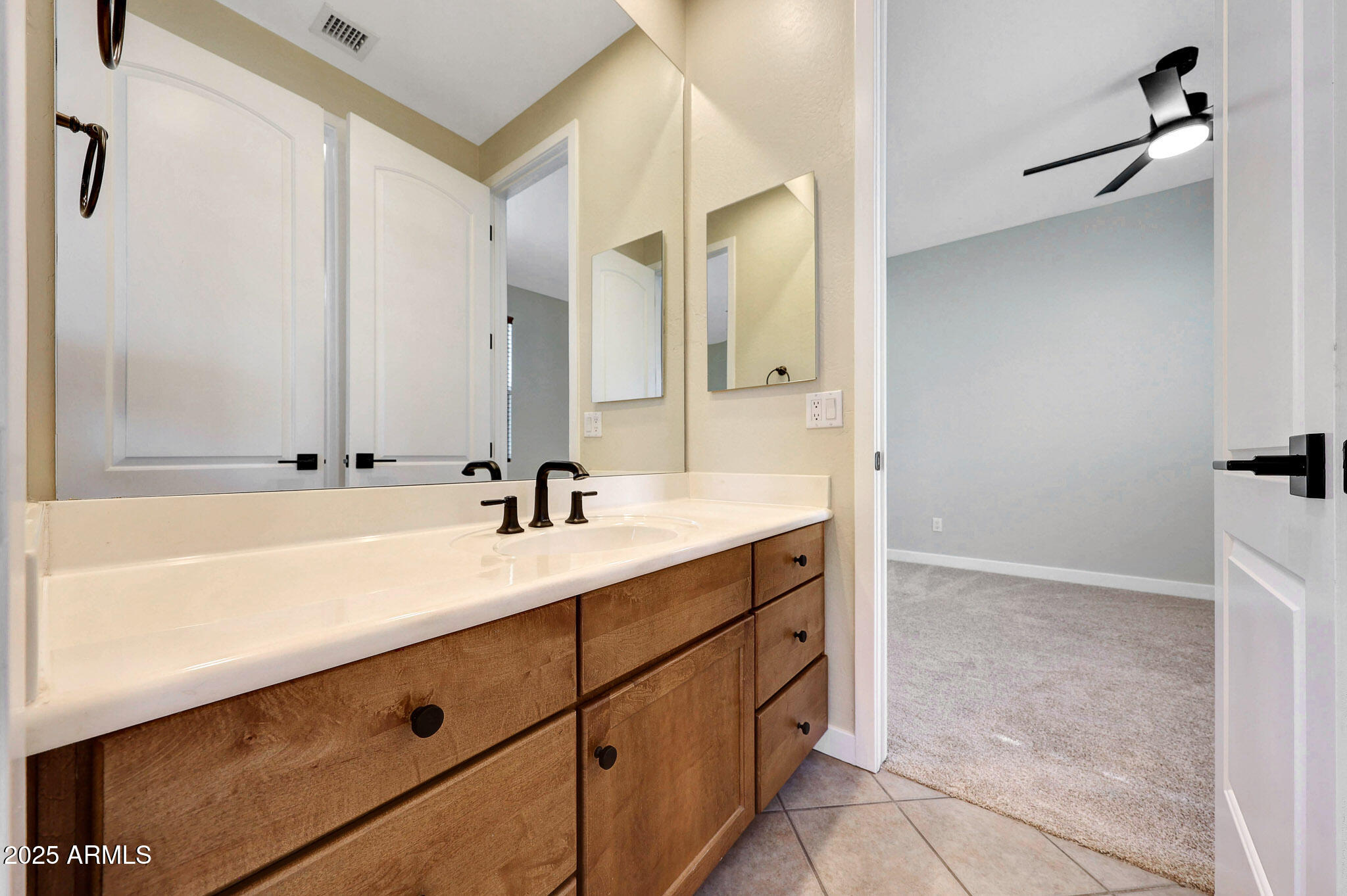 2909 North 48th Street Phoenix, AZ 85018 - Photo 28 of 48 B (23)