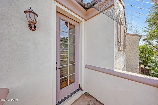 $2,950 | 2909 North 48th Street, Phoenix, AZ 85018