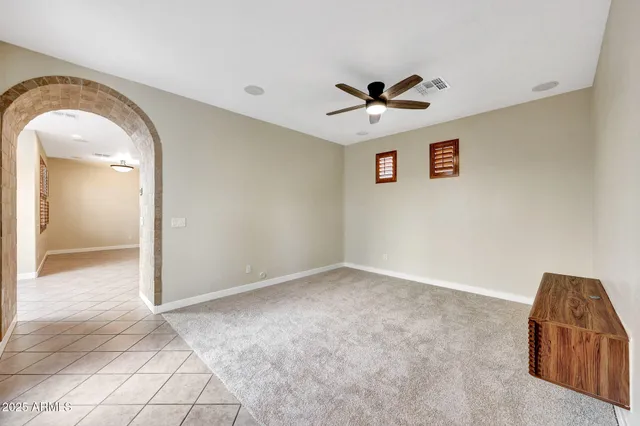 $2,950 | 2909 North 48th Street, Phoenix, AZ 85018