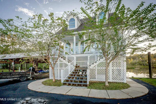 $1,800 | 1102 Stanfield Point Road, Unit A, Gautier, MS 39553