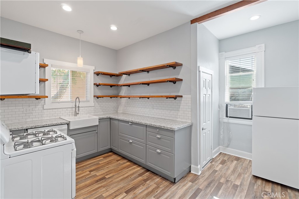 3452 Mulberry Street Riverside, CA 92501 - Photo 15 of 45 Unit 2 - Kitchen