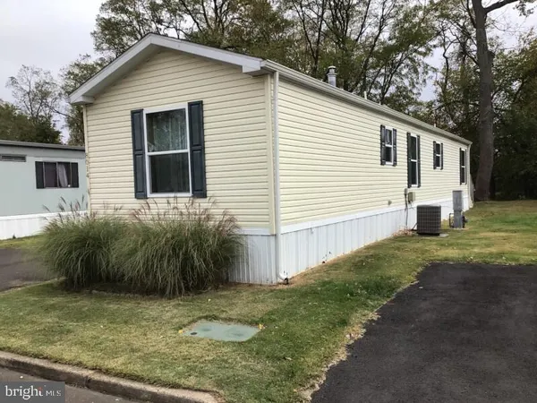 $122,000 | 8014 Woodside Drive, Morrisville, PA 19067