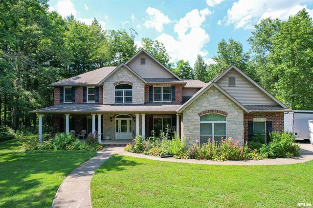 $750,000 | 4331 County Road 1225 East, Salem, IL 62881