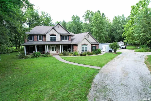 $750,000 | 4331 County Road 1225 East, Salem, IL 62881