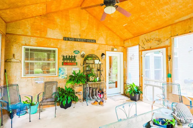 $750,000 | 4331 County Road 1225 East, Salem, IL 62881