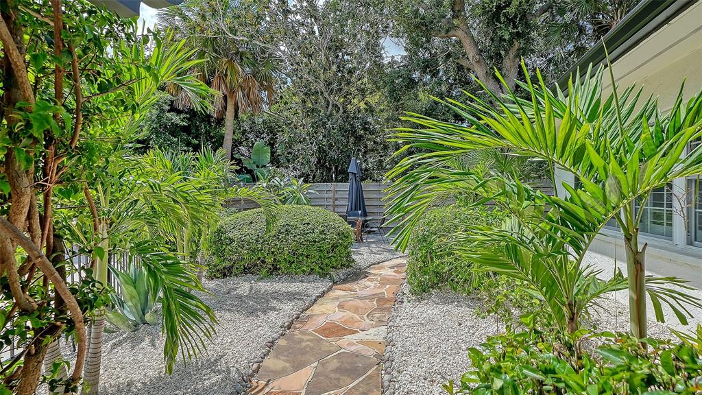 3624 South Lockwood Ridge Road Sarasota, FL 34239 - Photo 52 of 53 Gallery Image 52