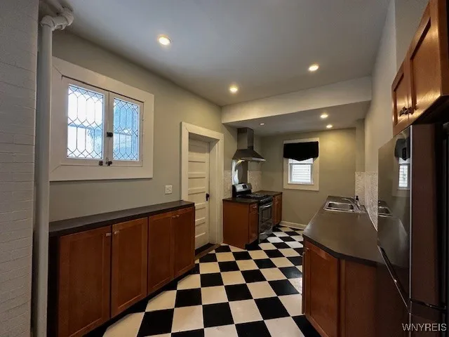 $2,350 | 656 Lafayette Avenue, Buffalo, NY 14222