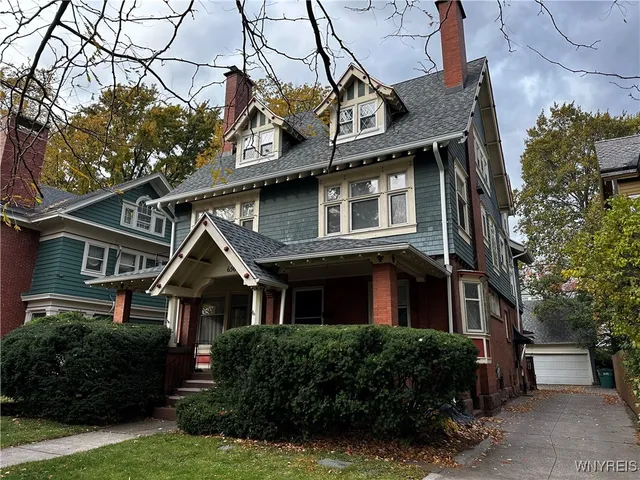 $2,350 | 656 Lafayette Avenue, Buffalo, NY 14222