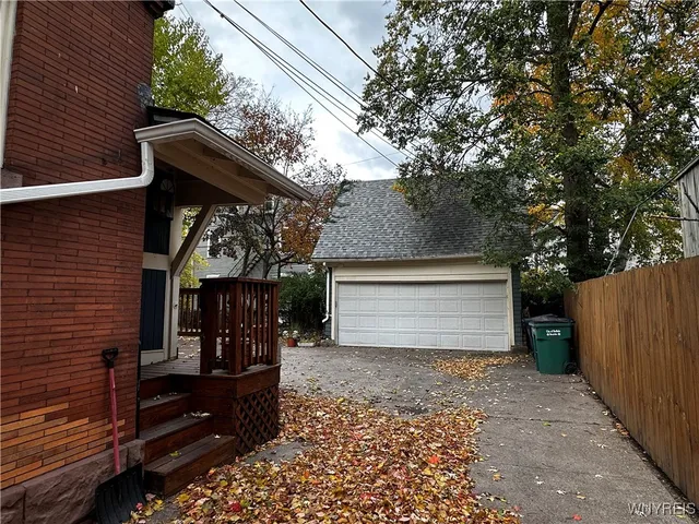 $2,350 | 656 Lafayette Avenue, Buffalo, NY 14222