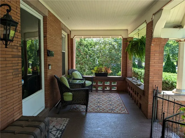 $2,350 | 656 Lafayette Avenue, Buffalo, NY 14222