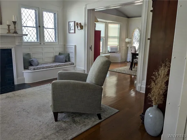 $2,350 | 656 Lafayette Avenue, Buffalo, NY 14222