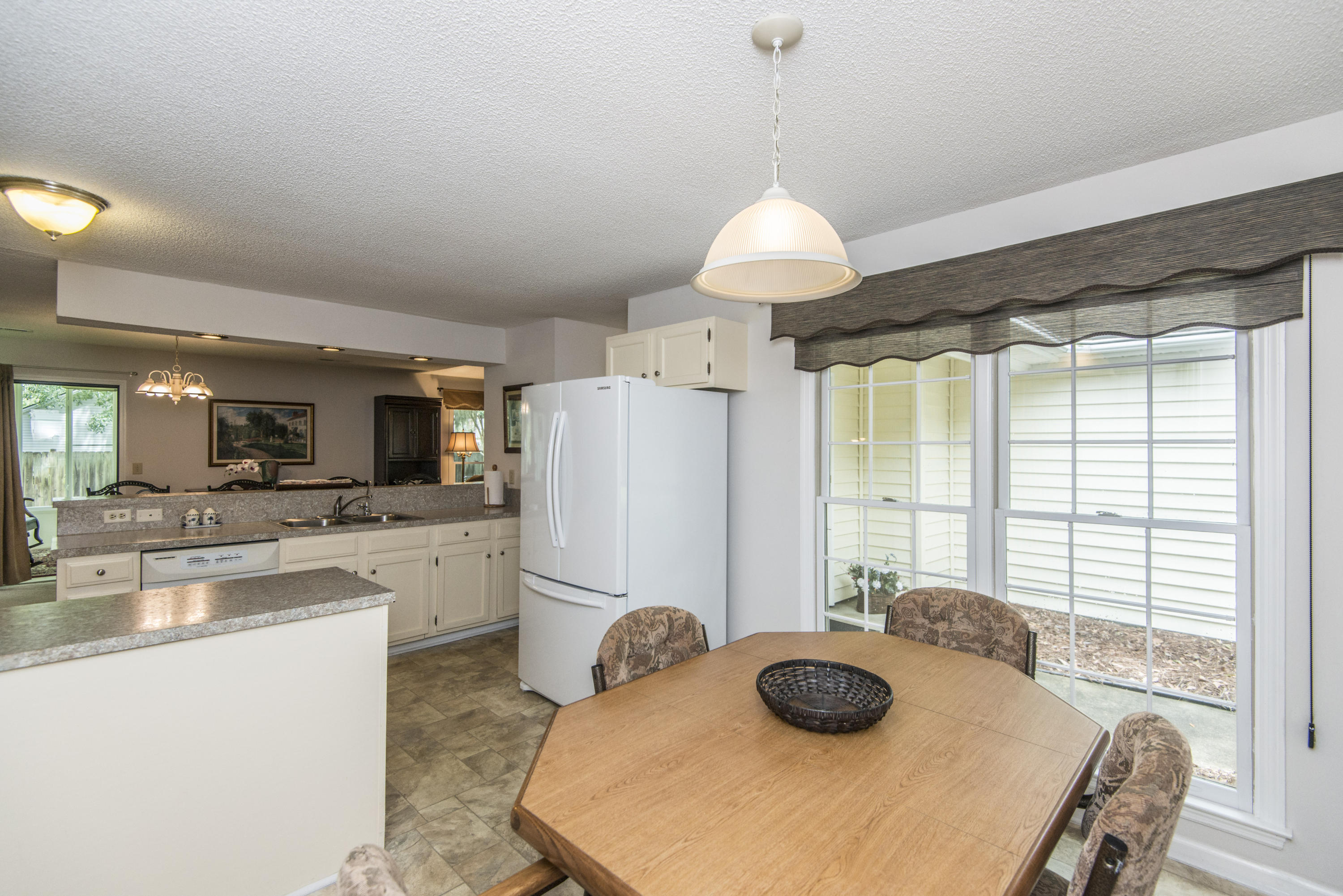 102 Towne Square Road Summerville, SC 29485 - Photo 8 of 51 _DSC3426